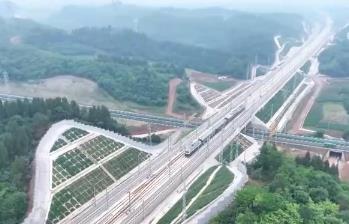 “两重”赋能：重大工程成果丰硕...