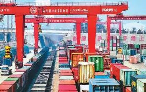 稳中向好，为全球注入信心——中...