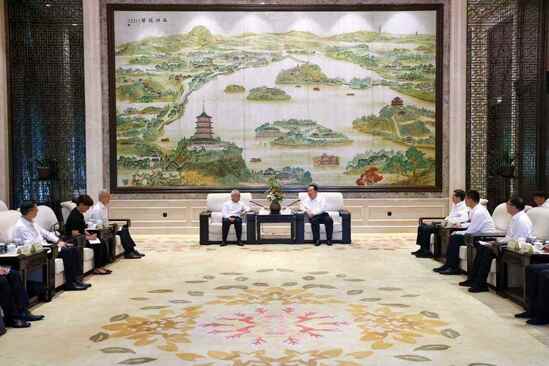 王浩会见澳门特别行政区行政长官...